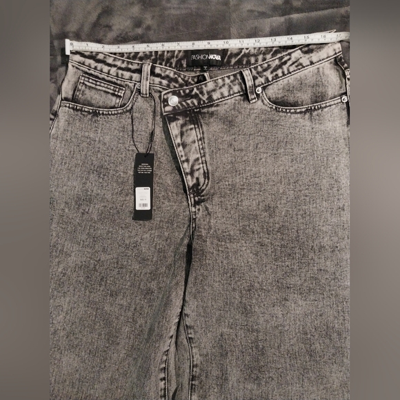 Grey Acid Wash Jeans - Picture 6 of 7
